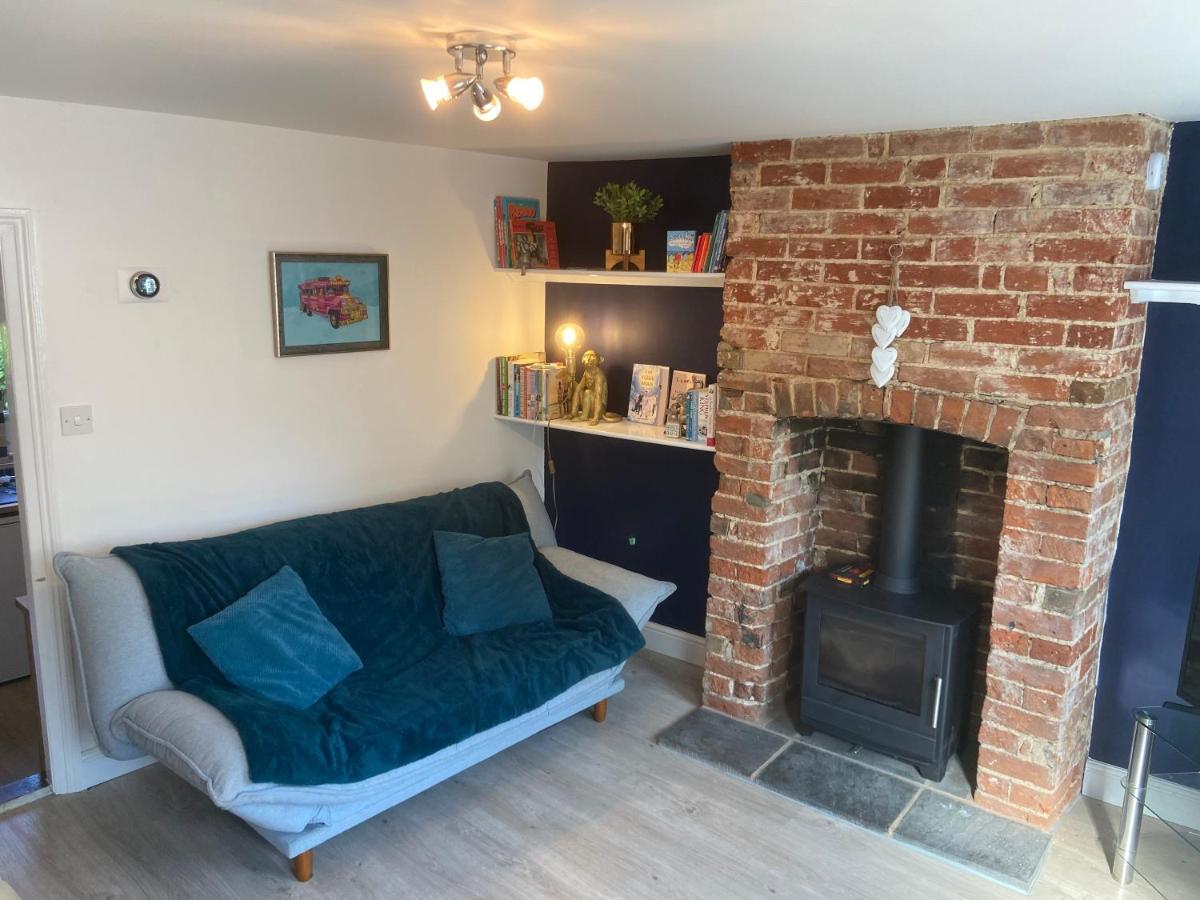 Woodbridge - Cosy Little 2-Bed Cottage ภายนอก รูปภาพ
